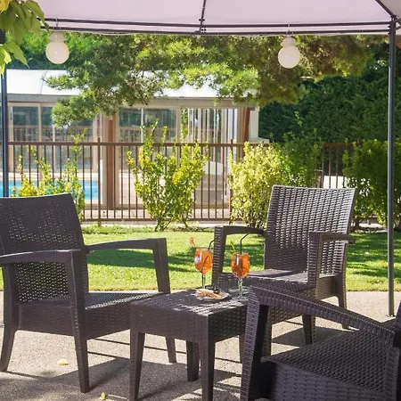 Logis Hotel-restaurant Le Embrun