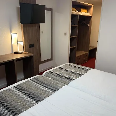 Logis Hotel-restaurant Le Hotel Embrun