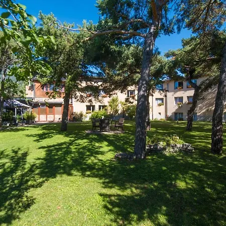 Hotel Logis Hotel-restaurant Le