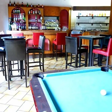 Logis Hotel-restaurant Le
