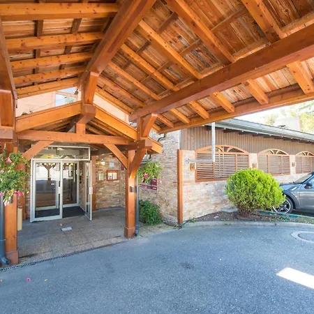 Logis Hotel-restaurant Spa Le Lac Embrun